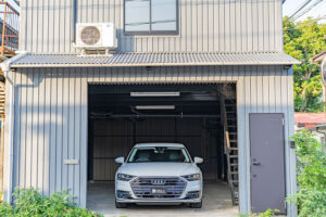 神奈川県小田原市｜倉庫リノベ型の賃貸ガレージハウス