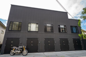 地下シアタールームがある桜木町のバイクガレージハウス｜横浜市西区
