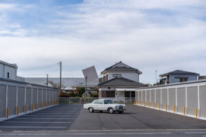 広々敷地に全24庫の貸しガレージ｜千葉市稲毛区