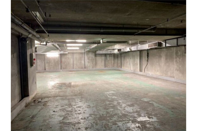 ＜地下2F 261㎡を専有＞平和島駅 徒歩5分の大型地下ガレージ