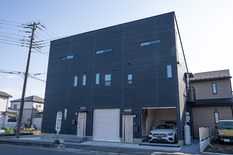 実用的な階段ロフトのあるガレージハウス｜埼玉県飯能市