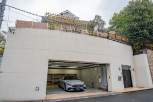 開口幅5.4mガレージ＆5LDKの堂々スペック｜二子玉川駅 徒歩7分