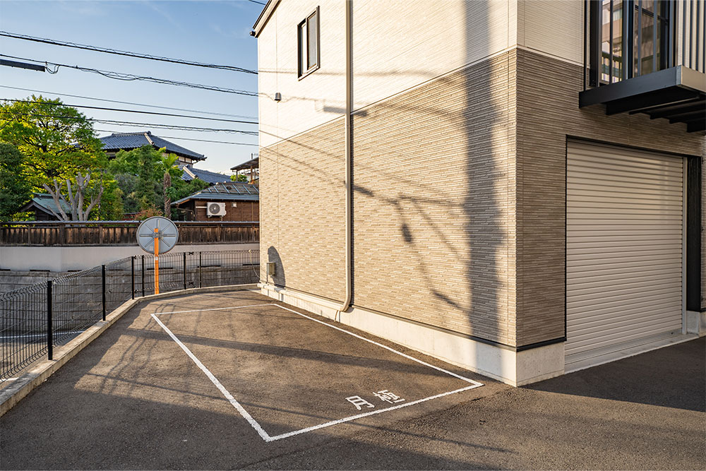 敷地内屋外月極駐車場