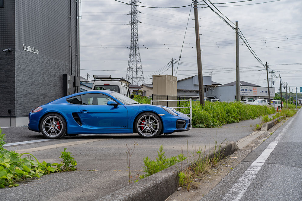 前面道路からVerticeへのアプローチ