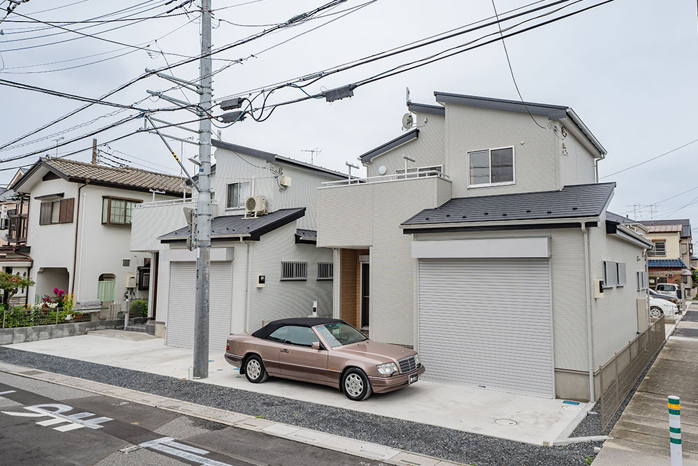 2棟並ぶ3LDK戸建ガレージハウス