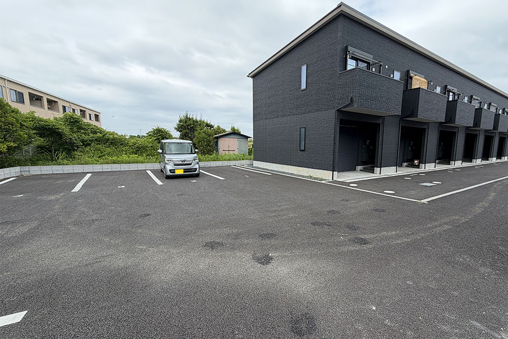 屋外駐車場