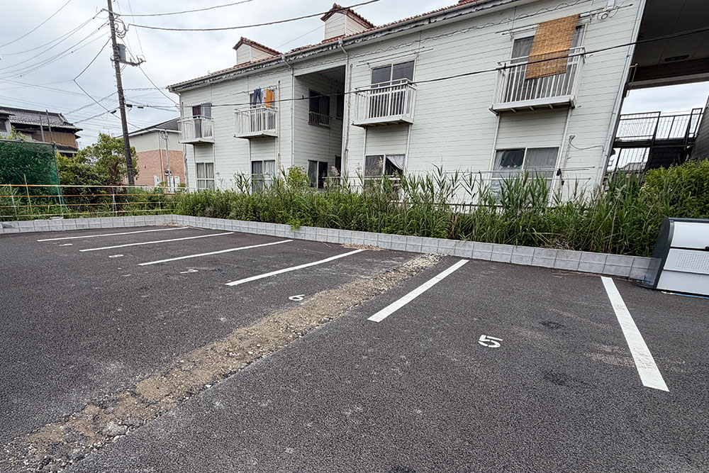 屋外駐車場