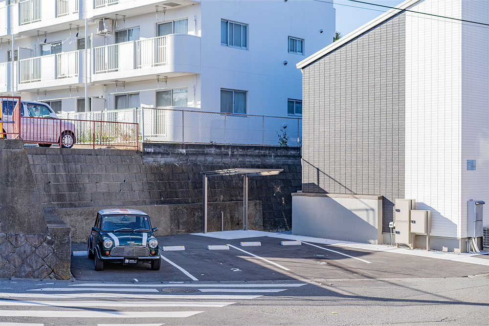 敷地内月極駐車場