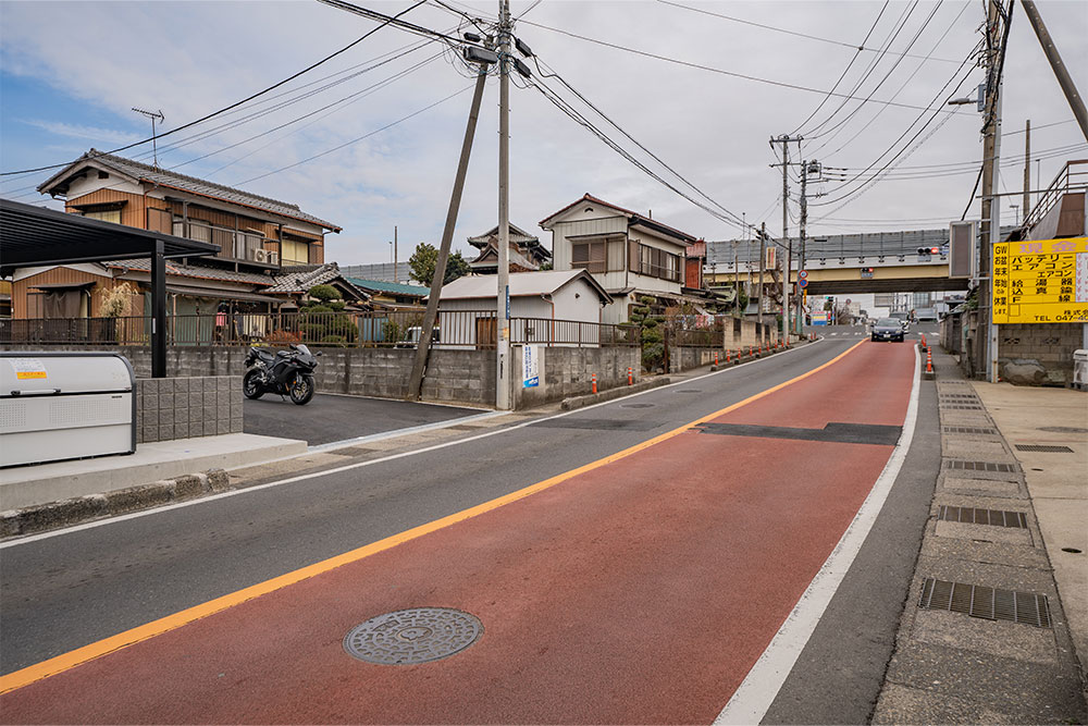 前面道路（国道296号）の様子