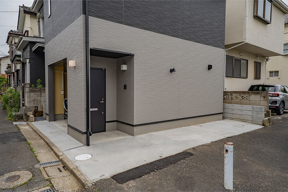 建物側面の空地