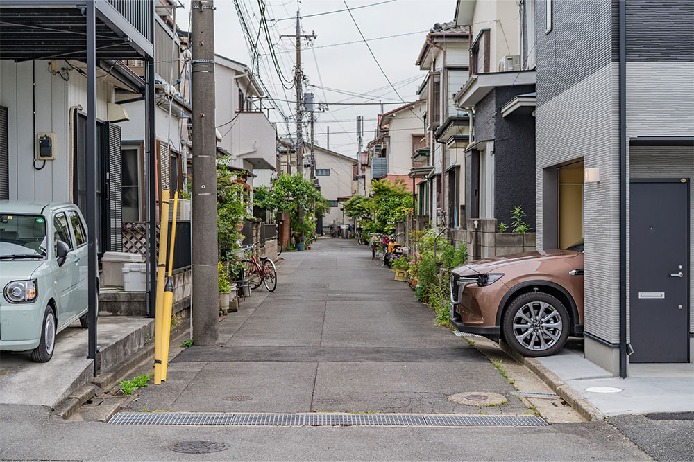 ガレージ前道路の様子