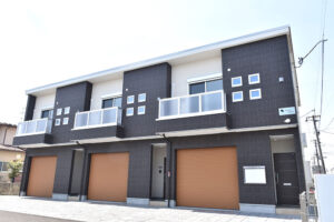 専有面積78m&sup2;、ゆったりガレージ＆広々屋外P付き｜仙台市南区