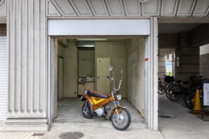 首都高IC至近、複数バイクにぴったりな貸しガレージ|戸越駅 歩4分