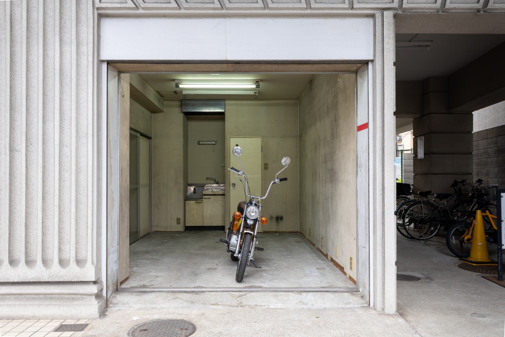 ガレージに駐車したYamaha_Zippy80