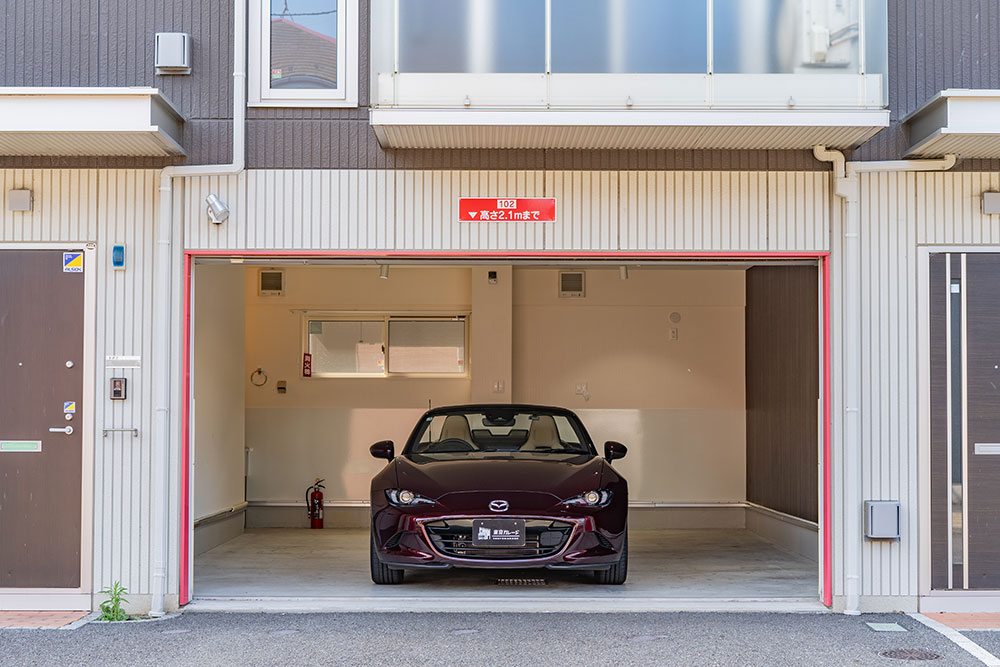 大型車やスーパーカーにも優しい開口幅3.88m