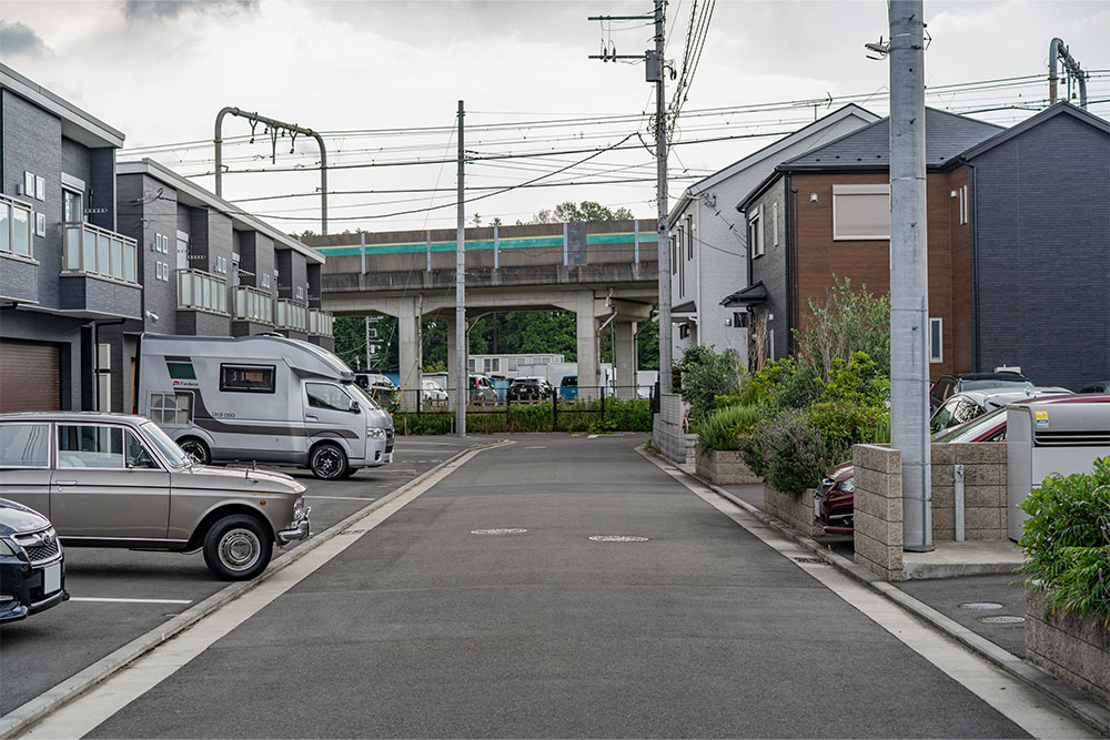 3/4号棟前の南側道路