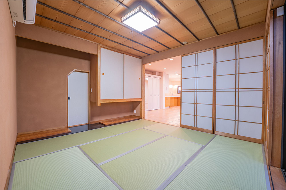 和室(8帖)