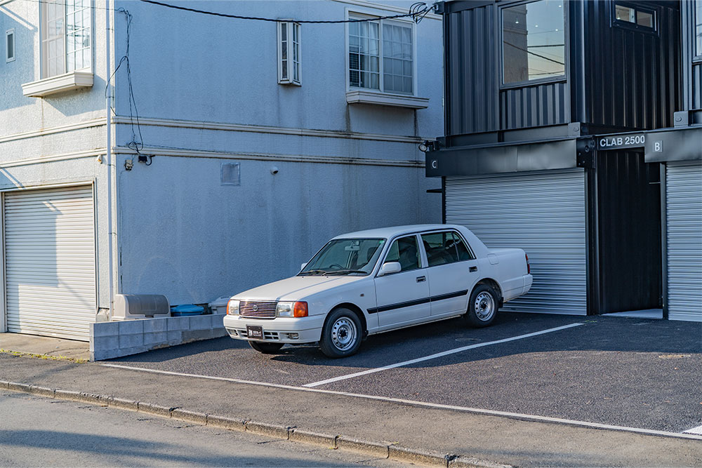 B/C号室は2台、A号室は1台の屋外Pが付帯する