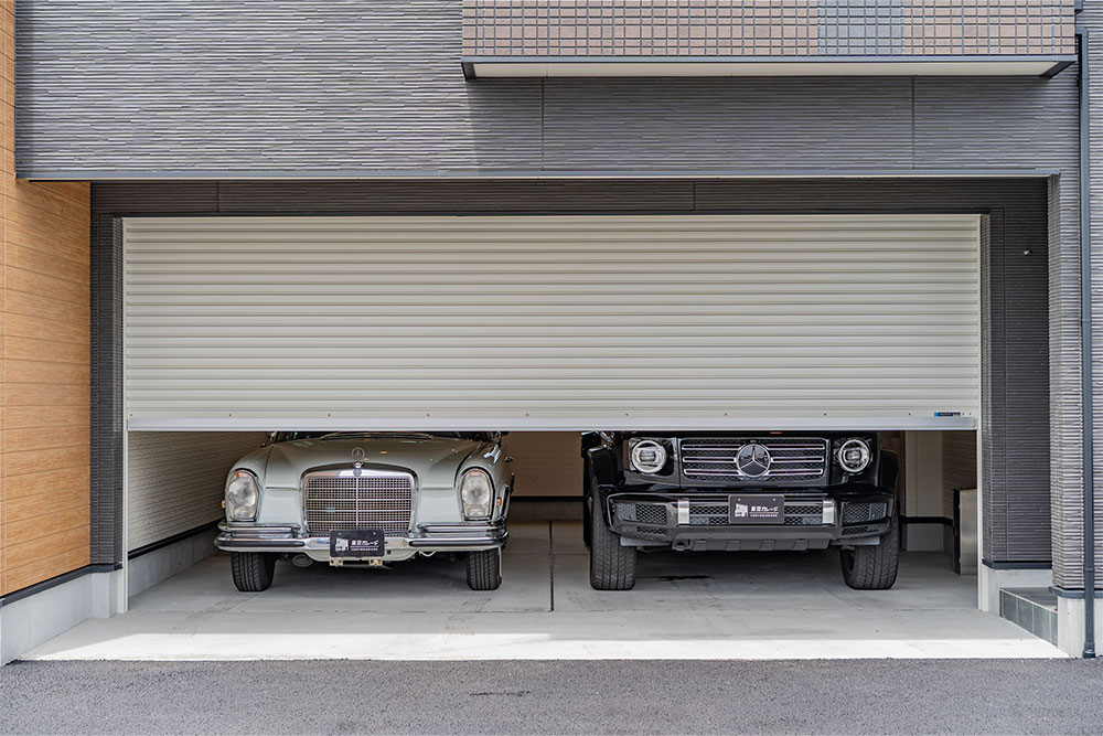 ガレージに駐車した280SE 3.5Coupe&G400d