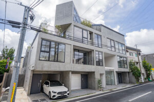 130m²〜、2つのリビングを持つダウンメゾネット|学芸大学駅 歩12分