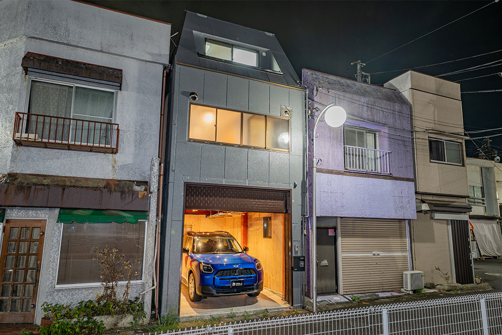 ノスタルジックな雰囲気が漂う商店街の一角