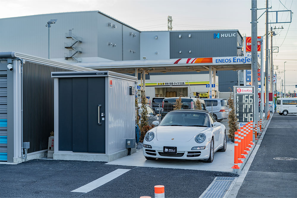 洗車用水販売機がある共用洗車スペース