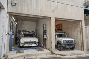 BENDPAKリフト付き、3台駐車可能なRC造ガレージ｜港南中央駅 歩10分