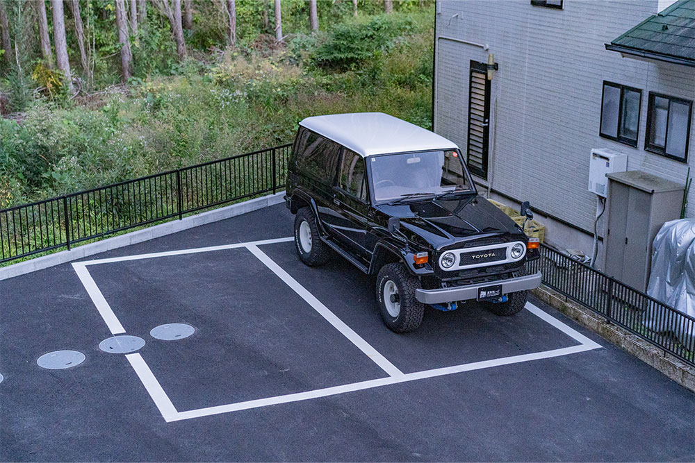 各戸1台分の敷地内屋外駐車場付き