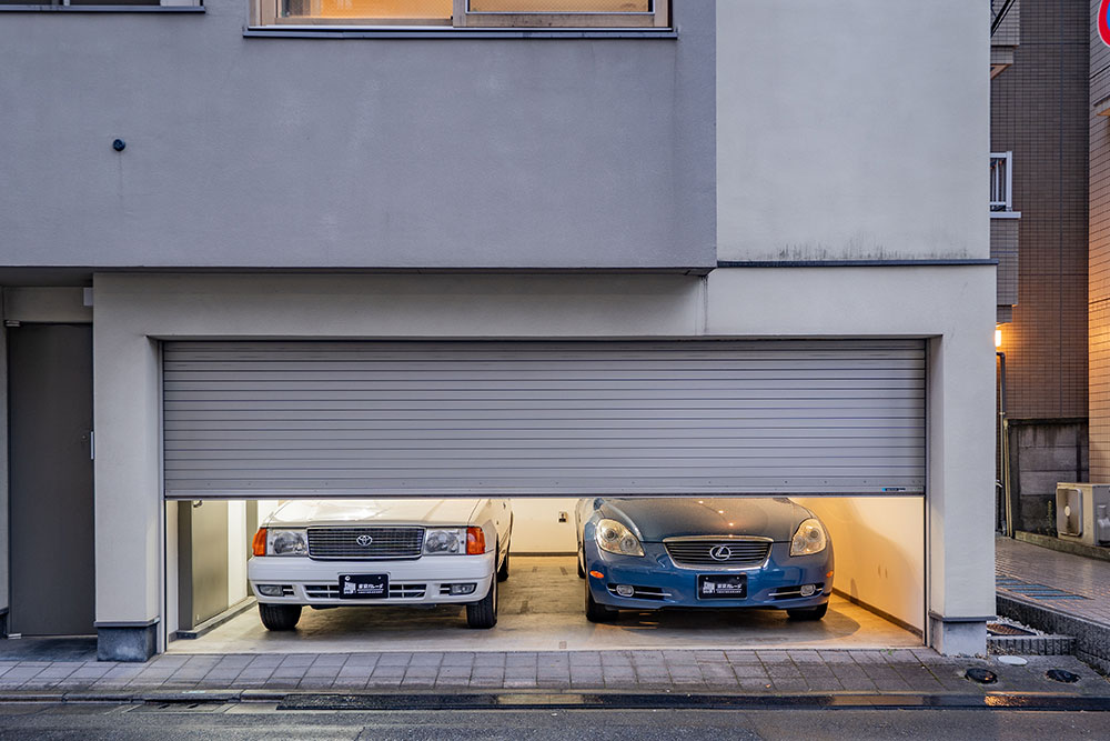 ガレージに駐車したSC430&コンフォート