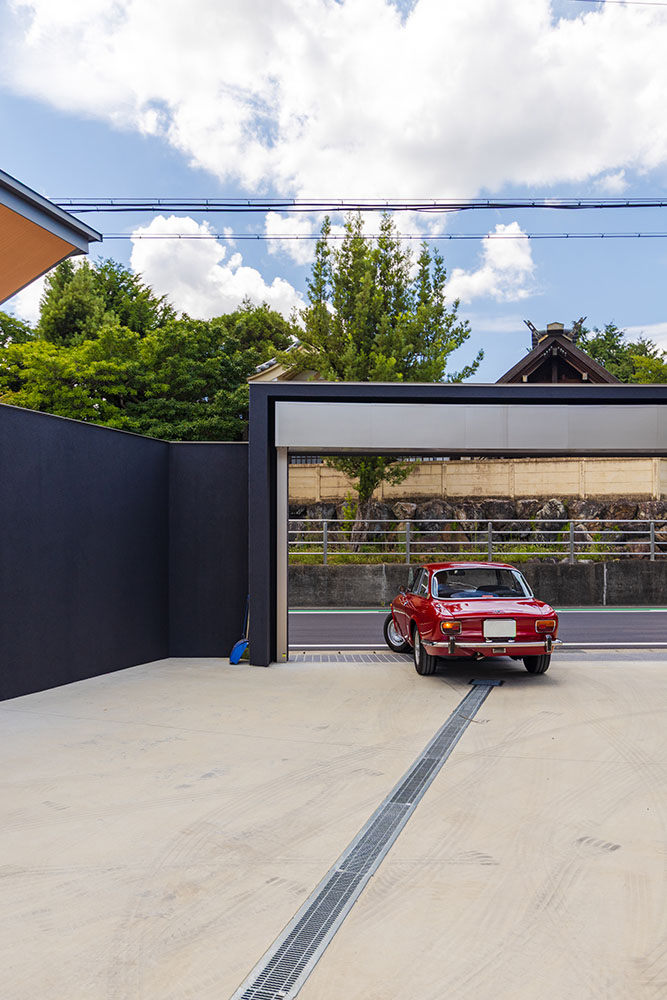 ガレージエントランス