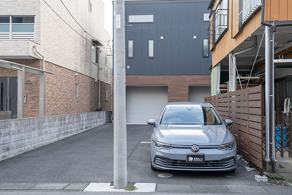 敷地内の屋外月極駐車場