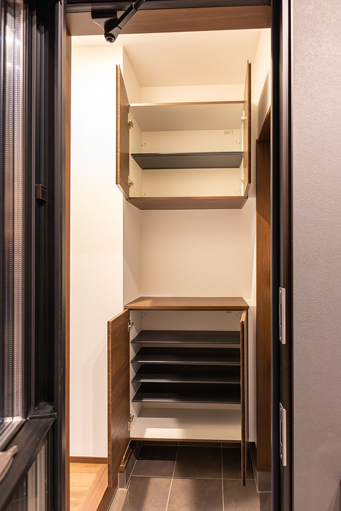 シューズボックス