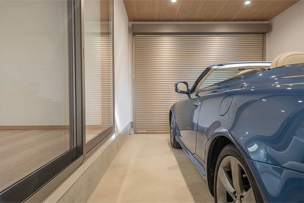 ガレージに駐車したLEXUS_SC430