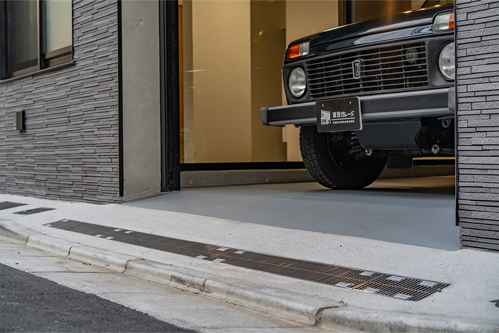 ガレージ入口の傾斜