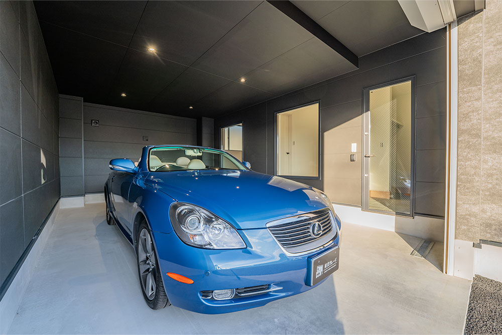 ガレージに駐車したLEXUS_SC430