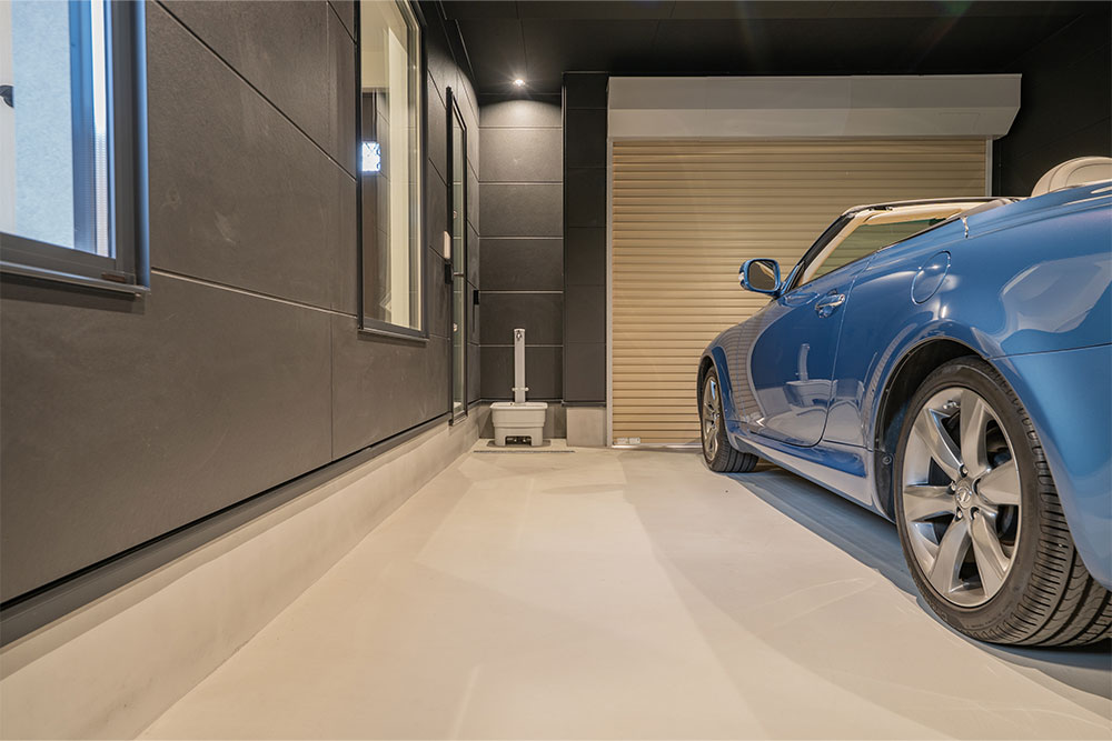 ガレージに駐車したLEXUS_SC430