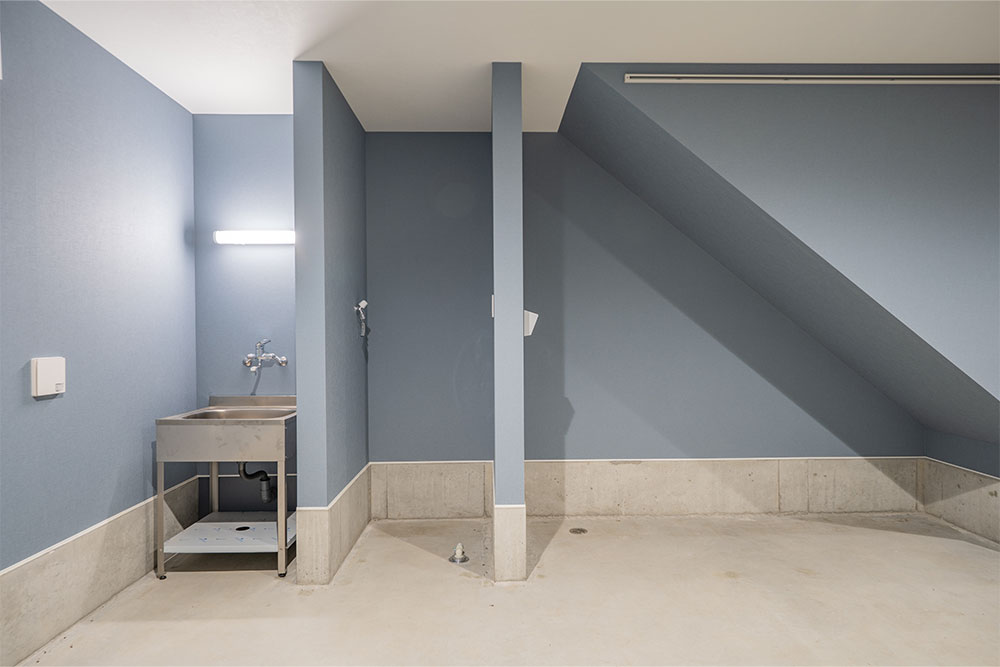 洗濯機置場と流し台