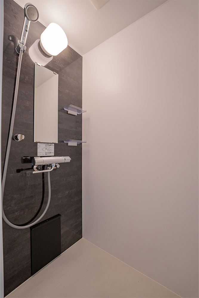 シャワールーム