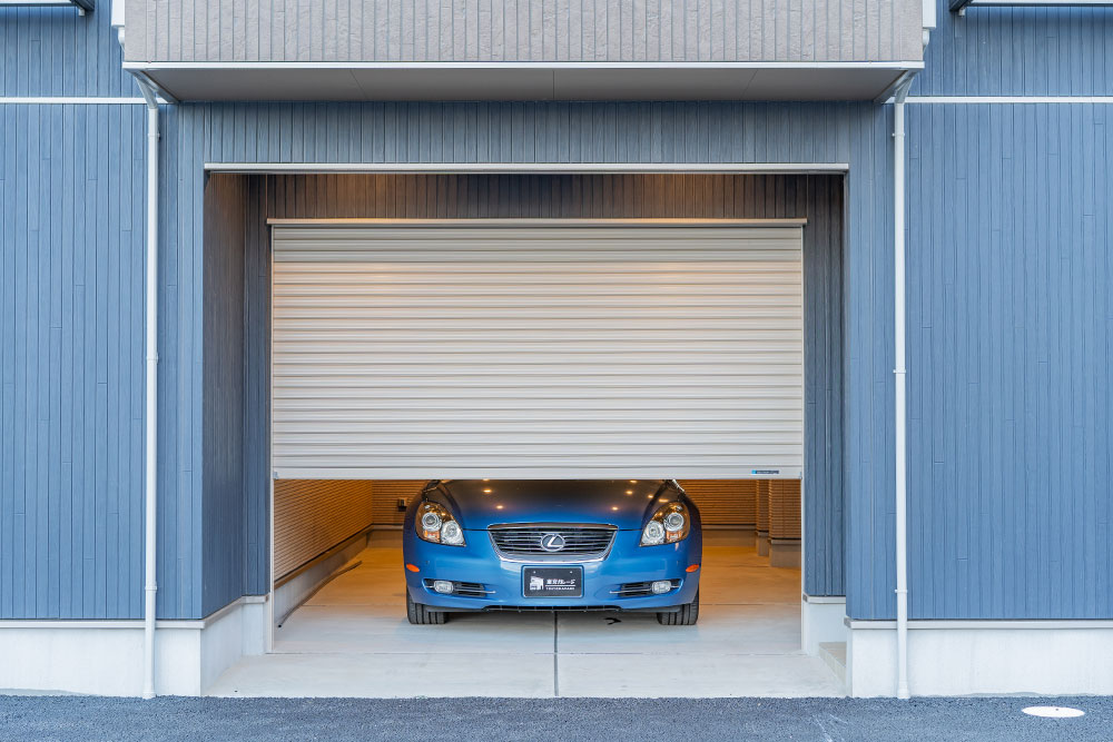 ガレージに駐車したLEXUS_SC430