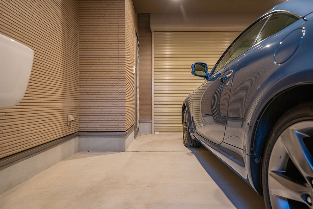 ガレージに駐車したLEXUS_SC430