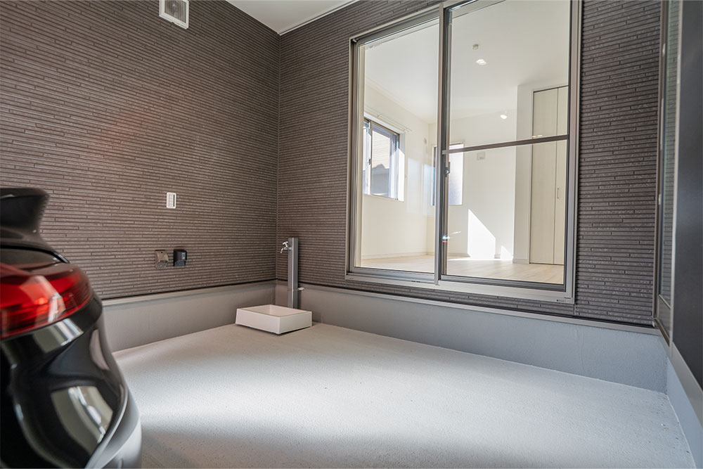 ガレージ後方のスペース