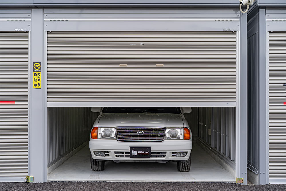 GR-101に駐車したコンフォート