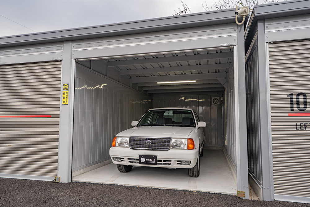 GR-101に駐車したコンフォート