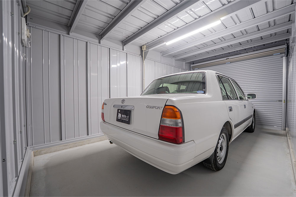 GR-101に駐車したコンフォート