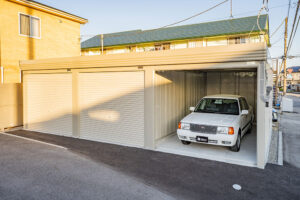 照明＆100V有、セカンドカー保管にも適した貸しガレージ｜宇都宮市