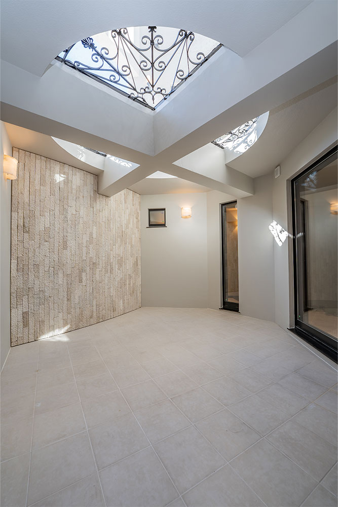 パティオ（B1F）