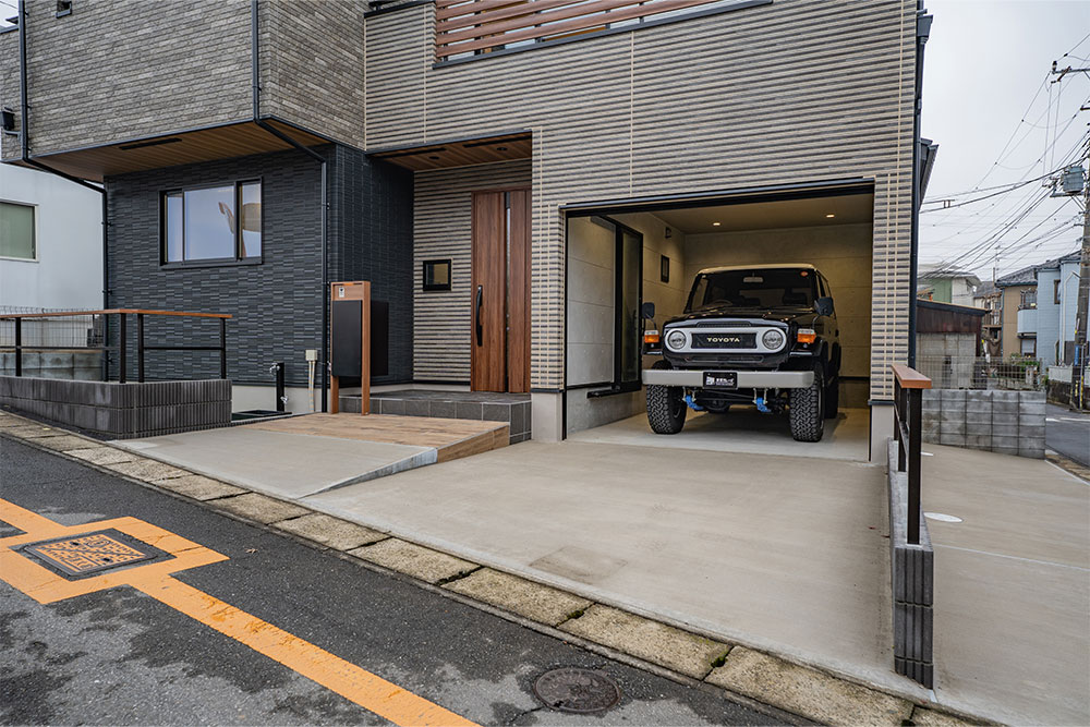 ガレージ前スペース