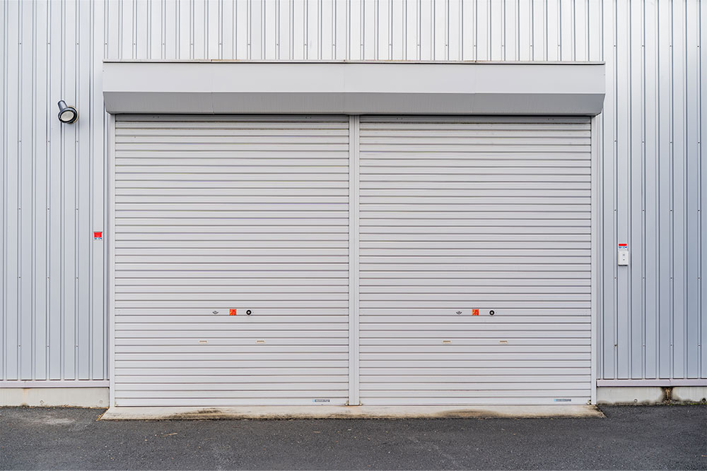 シャッターは開口幅5.08m/4.17mの2箇所