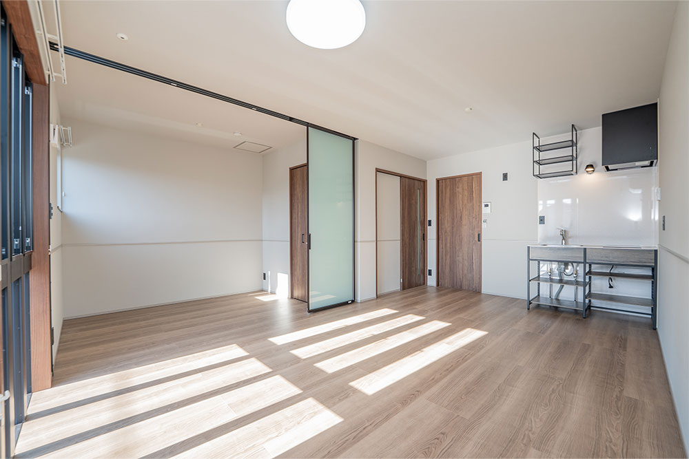 引戸で仕切るタイプの1LDK（10.1帖+3.0帖）