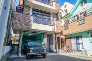 専有面積184m²、大家族対応のガレージ付き6LDK戸建て｜川崎市宮前区